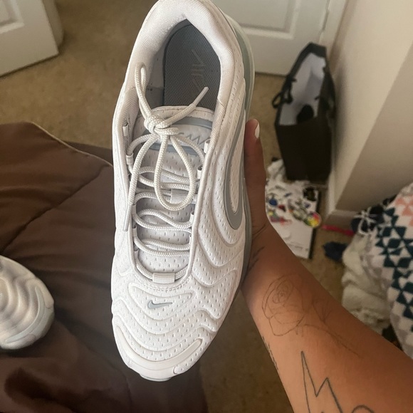 Air max 720 - Picture 3 of 4